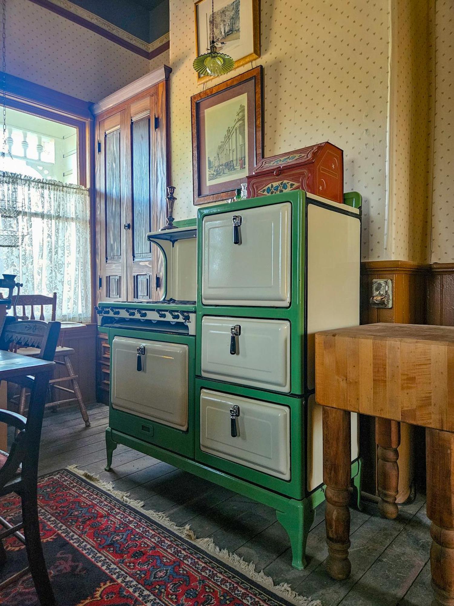 The Jd Hyde Historic Inn Visalia Extérieur photo
