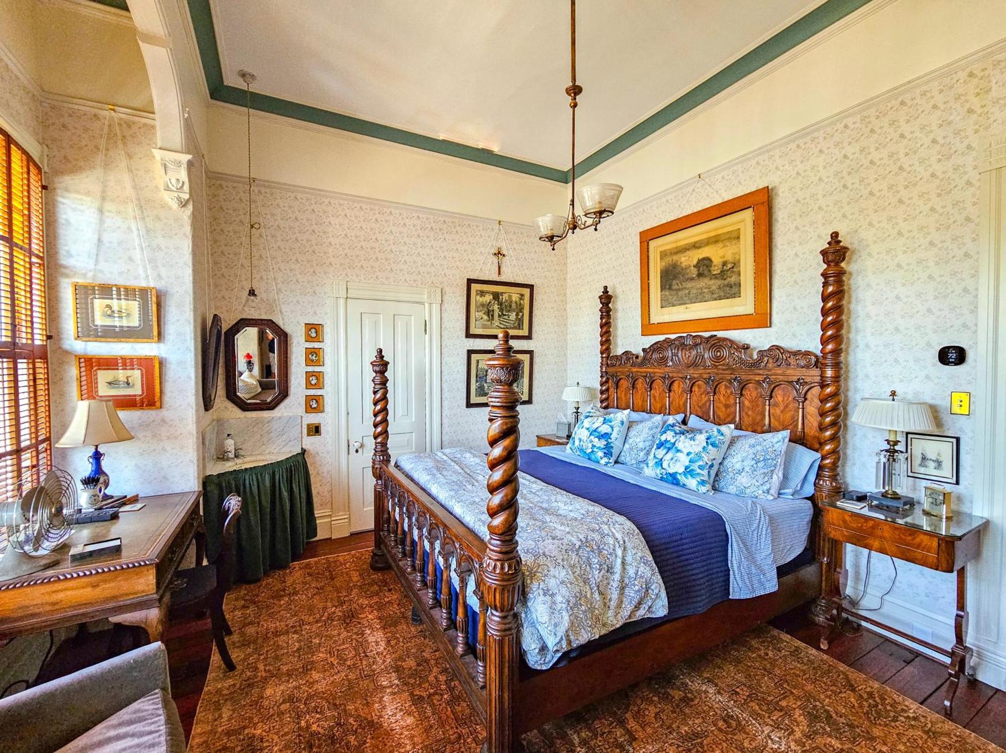 The Jd Hyde Historic Inn Visalia Extérieur photo