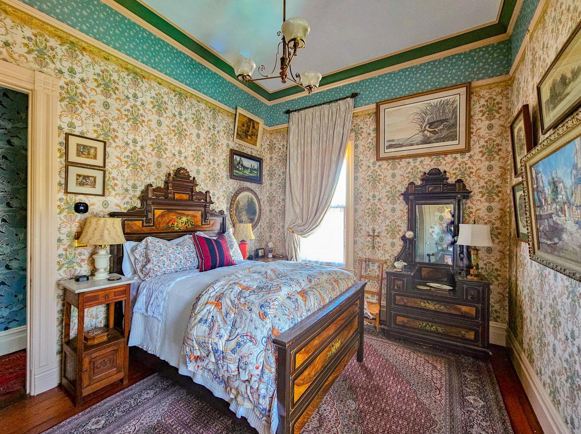 The Jd Hyde Historic Inn Visalia Extérieur photo