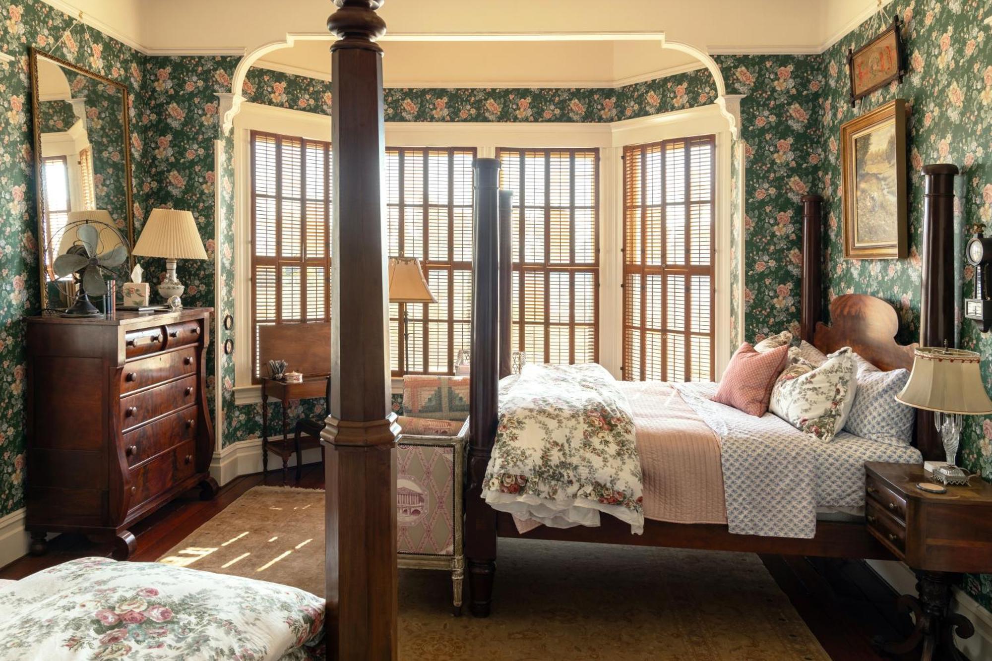 The Jd Hyde Historic Inn Visalia Extérieur photo