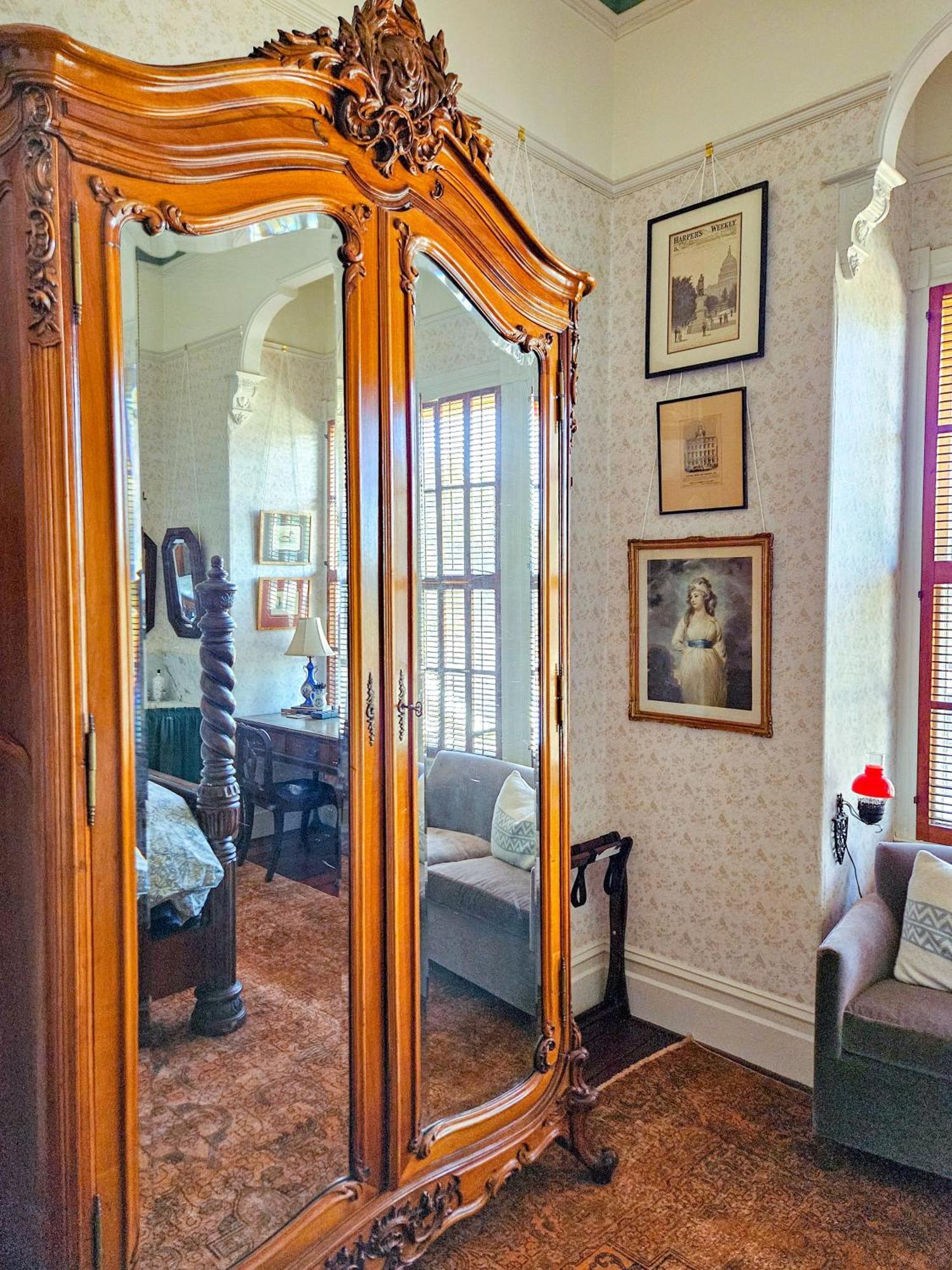 The Jd Hyde Historic Inn Visalia Extérieur photo